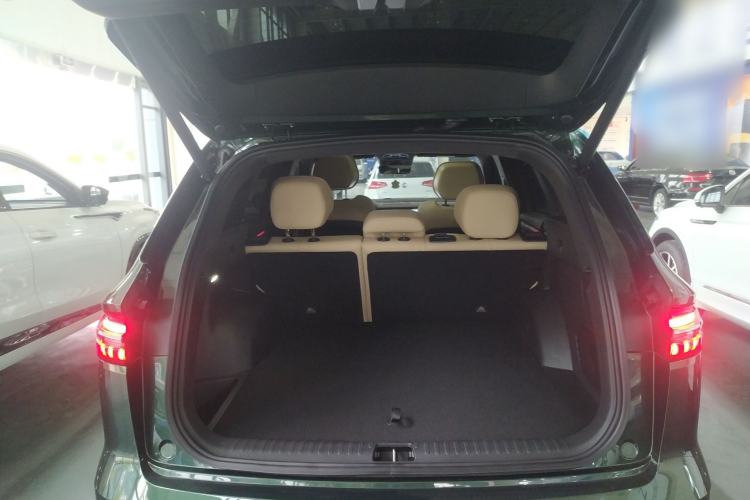 Used Geely Auto Monjaro L 2025 Dongfang Yao 2.0TD Automatic All-Wheel-Drive Wangyue Edition
