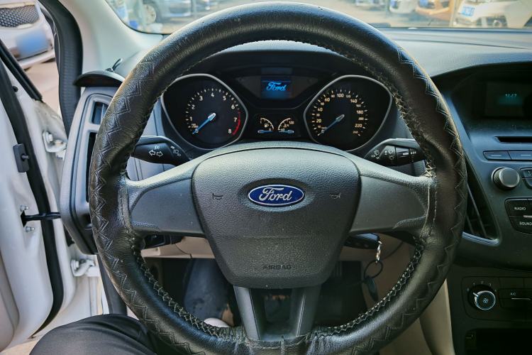 Used Ford Focus 2015 Sedan 1.6L Automatic Comfort Model
