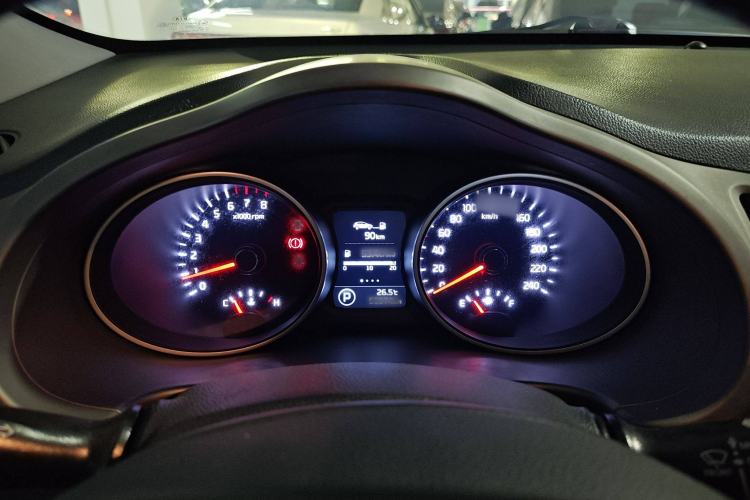 Used Kia Sportage R 2015 2.0L Automatic Two-Wheel Drive DLX Model
