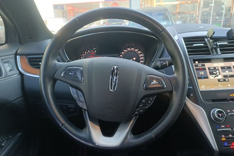 Used Lincoln MKC 2017 2.0T Four-Wheel Drive Zunya Edition
