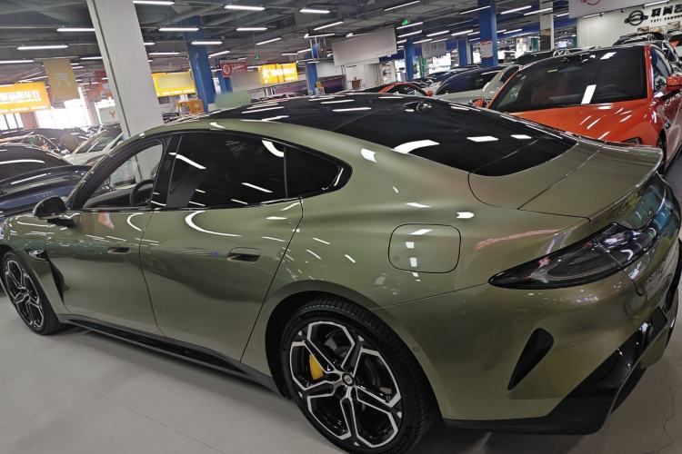 Used  SU7 2024 Rear-Drive Long-Range Intelligent Driving Version
