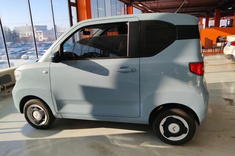 Used Wuling Hongguang MINIEV 2022 Easy Version Lithium Iron Phosphate
