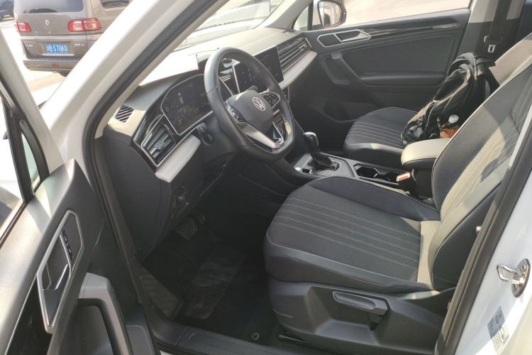 Used Volkswagen Tiguan L 2023 330TSI Automatic Two-Wheel Drive Comfort Edition
