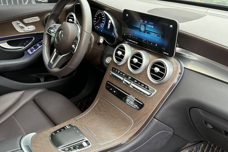 Used Mercedes-Benz GLC 2022 Second Facelift GLC 260 L 4MATIC Luxury Edition
