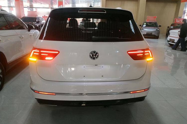 Used Volkswagen Tiguan L 2019 330TSI Automatic Two-Wheel Drive R-Line Flagship Edition China V Standard