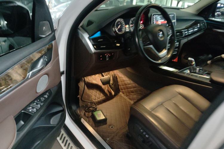 Used BMW X5 2018 xDrive28i
