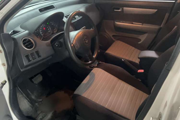 Used Suzuki Swift 2013 1.5L Automatic Standard Edition
