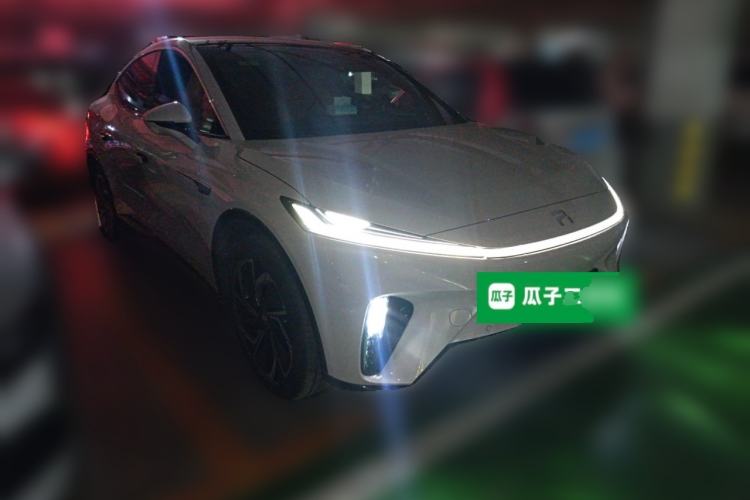 Used  R7 2024 Advanced Edition