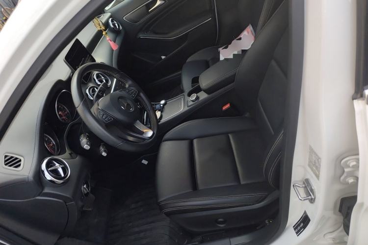 Used Mercedes-Benz GLA 2018 GLA 200 Fashion Model