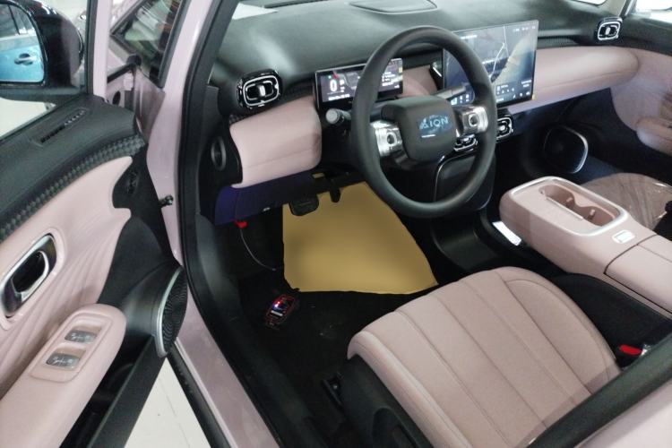 Used AION UT 2025 330 Starlight Edition
