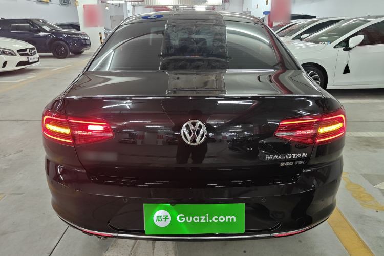 Used Volkswagen Magotan 2018 280TSI DSG Comfort Model
