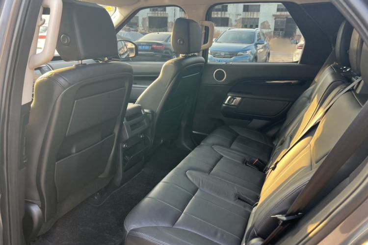 Used Land Rover Discovery 2017 3.0 SC V6 SE
