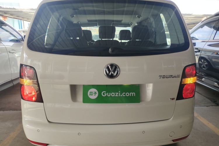 Used Volkswagen Touran 2015 1.4T DSG Comfort Edition 5 Seats
