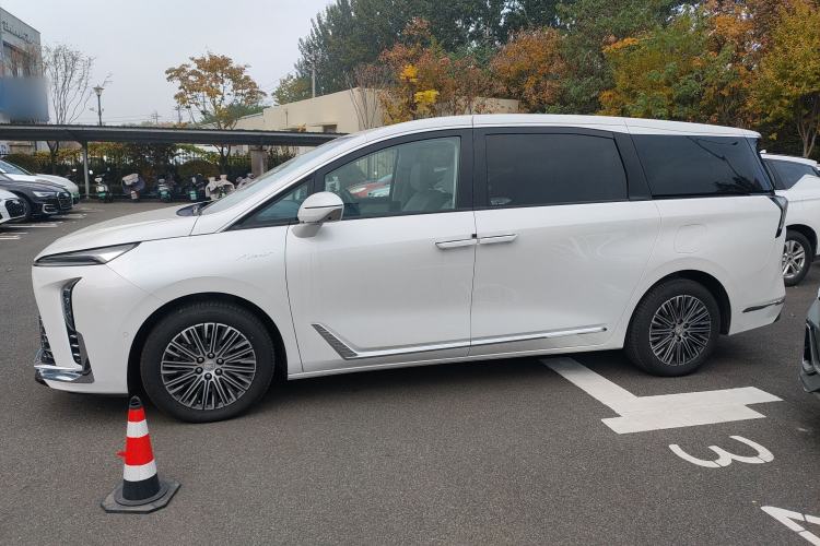 Used Buick GL8 New Energy 2024 Lu Zun Luxury Edition 6-Seater