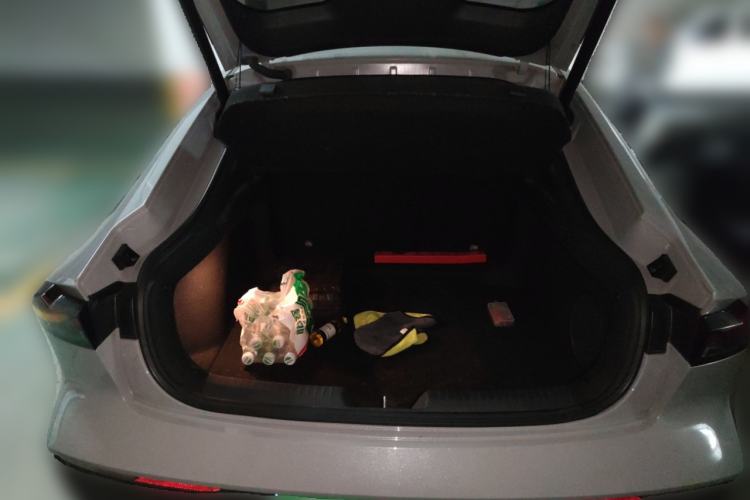 Used Changan UNI-V 2022 1.5T Smart Navigation Version
