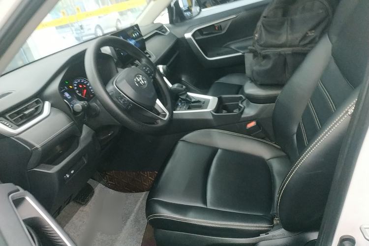 Used Toyota RAV4 2023 2.0L CVT Two-Wheel Drive Urban Edition
