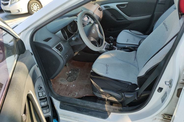 Used Hyundai Elantra 2012 1.6L Manual Fashion Edition
