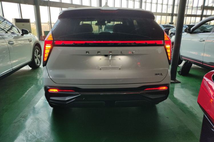 Used Geely Auto FX11 2023 2.0TD DCT Prestige Edition
