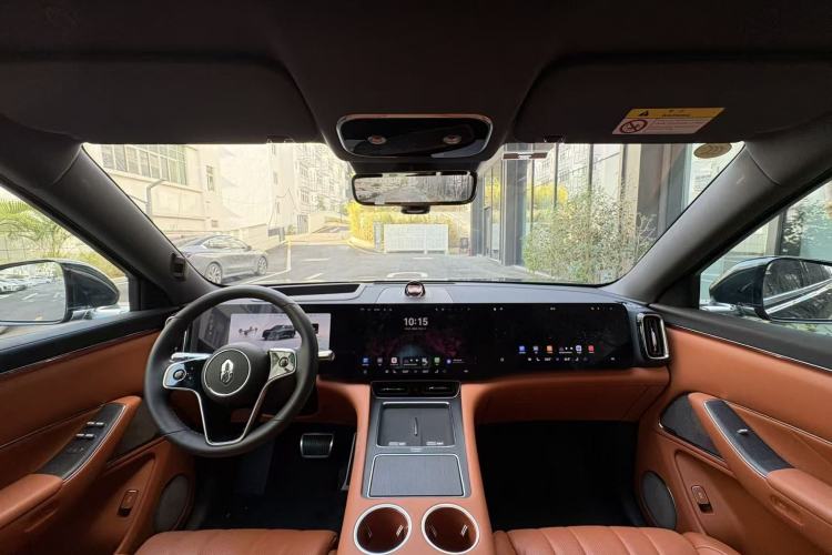 Used Hima AITO M8 2025 Extended-Range Ultra Version 53.4 kWh 6-Seater Edition
