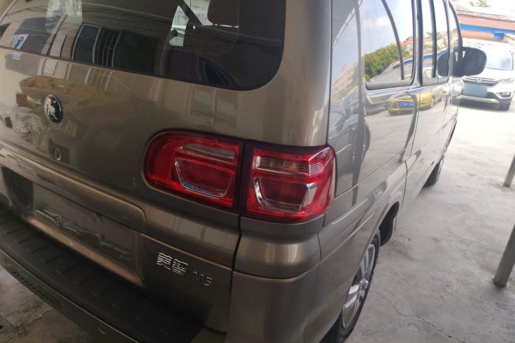 Used FORTHING Lingzhi 2023 M5 1.6L Practical Model 5 Seats
