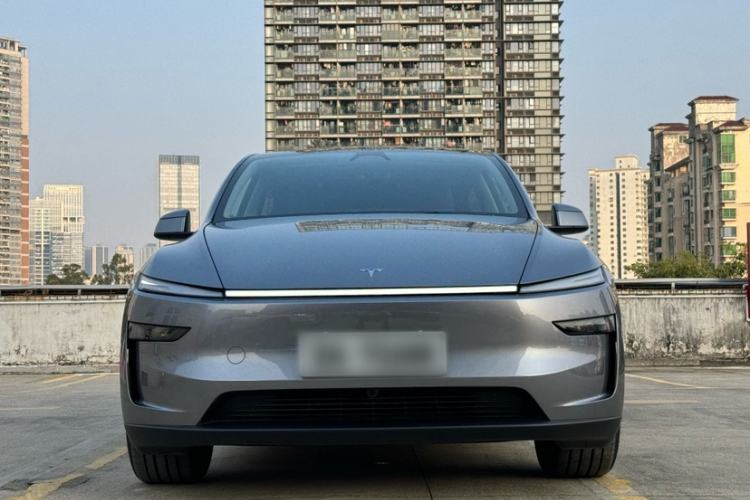 Used Tesla Model Y 2025 Rear-Wheel-Drive Version