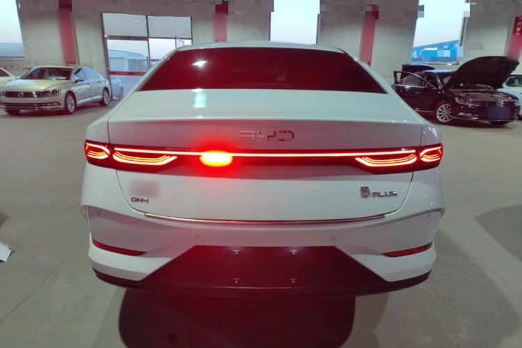 Used BYD Qin PLUS 2025 DM-i Smart Drive 55KM Leading Model
