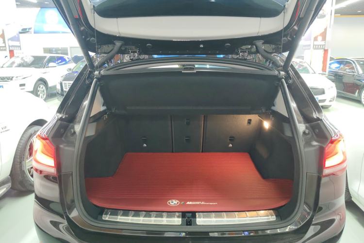 Used BMW X1 2020 sDrive25Li Leading Model
