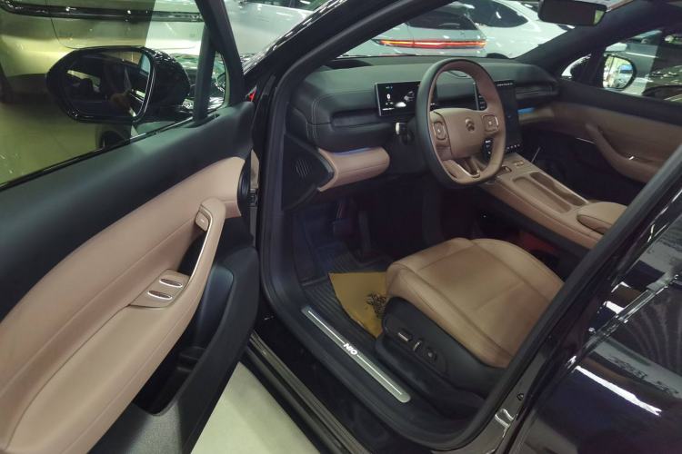 Used Nio ES6 2023 75 kWh
