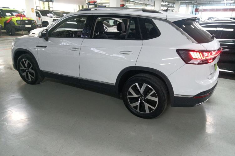 Used Volkswagen Tayron 2023 330TSI Two-Wheel-Drive Luxury Plus Advanced Version
