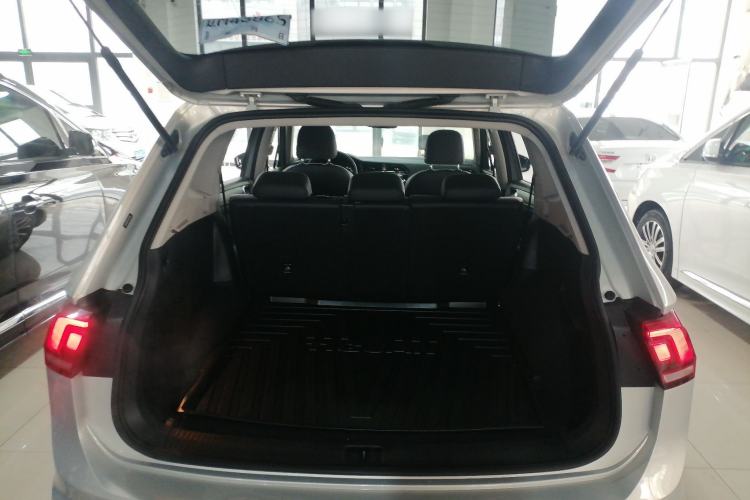 Used Volkswagen Tiguan L 2018 330TSI Automatic Two-Wheel Drive Luxury Edition