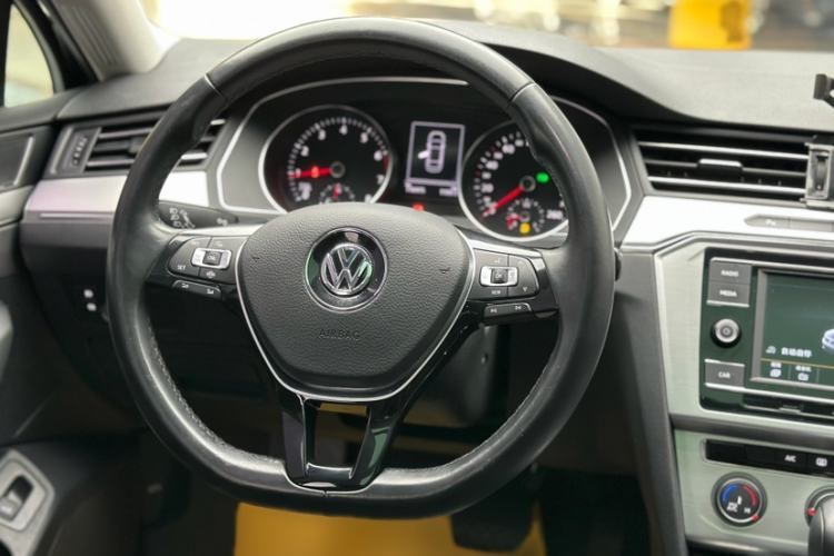 Used Volkswagen Magotan 2019 280TSI DSG Comfort Model China VI Standard
