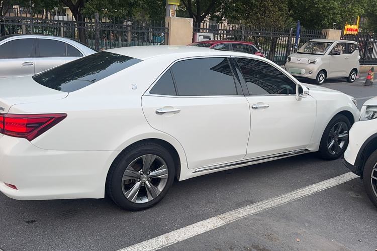 Used Toyota Crown 2015 2.5L Smart Edition
