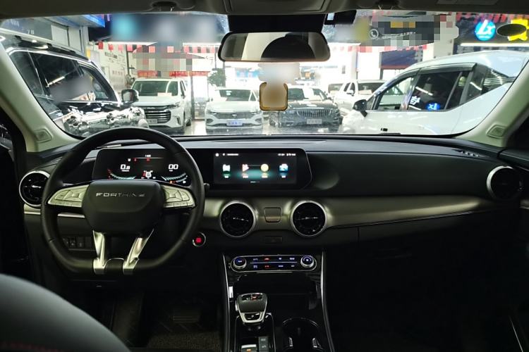 Used FORTHING T5 EVO 2021 1.5TD DCT Diamond Edition
