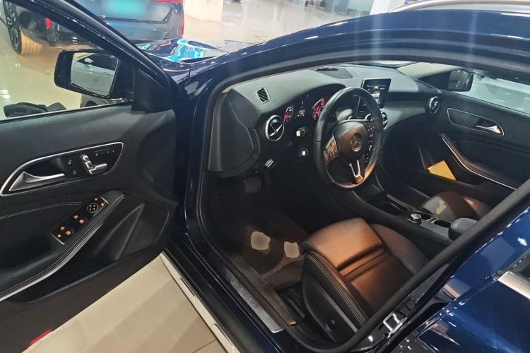 Used Mercedes-Benz GLA 2016 GLA 200 Fashion Model