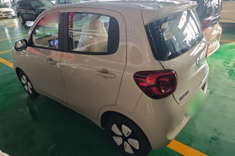 Used Wuling Hongguang MINIEV 2025 Four-Door Version Advanced Edition

