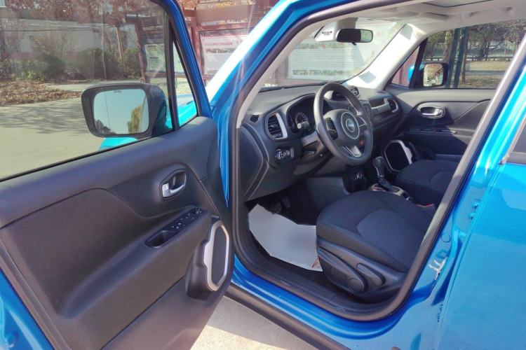 Used  Renegade 2017 180T Automatic Jingneng Edition
