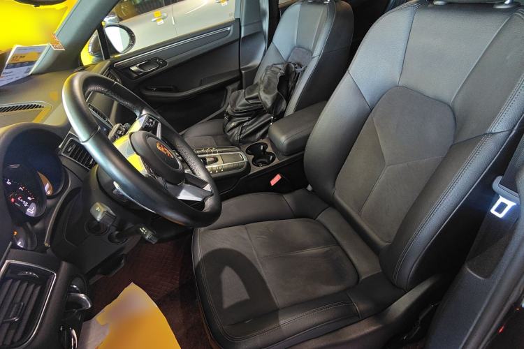 Used Porsche Macan 2017 Macan 2.0T
