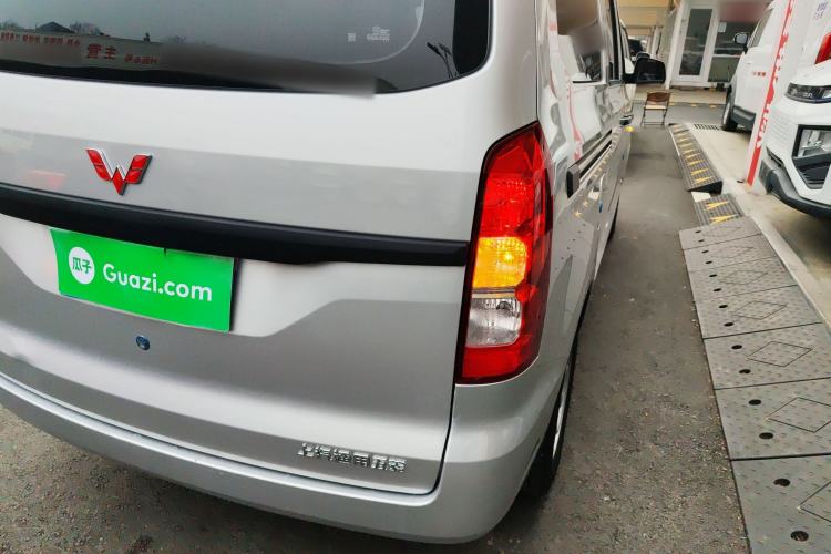 Used Wuling Hongguang V 2022 1.5L Jingqu Edition Electric-Assist LAR