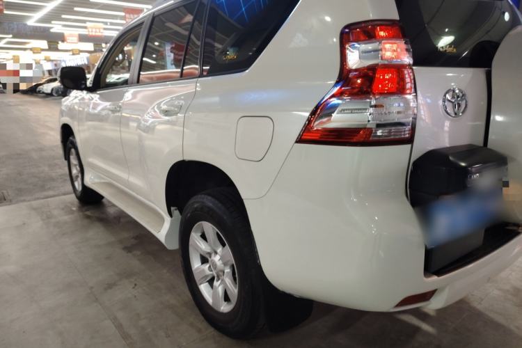 Used Toyota Prado 2015 2.7L Parallel Import
