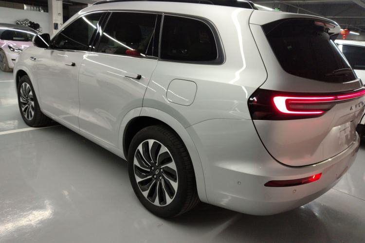 Used Hima AITO M7 2024 1.5T Intelligent Driving 4WD Max Edition 5 Seats