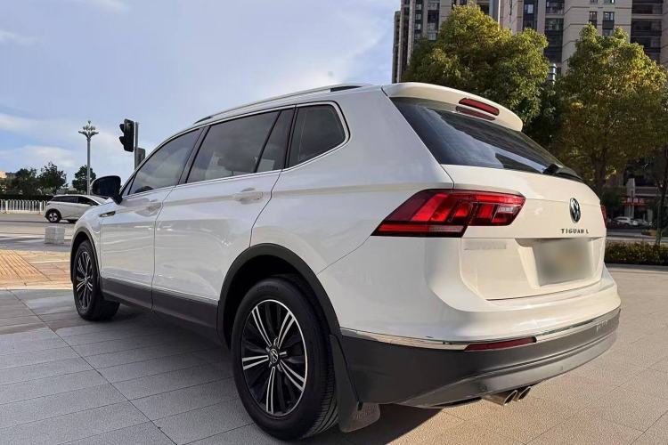 Used Volkswagen Tiguan L 2021 330TSI Automatic Two-Wheel Drive Smart Edition
