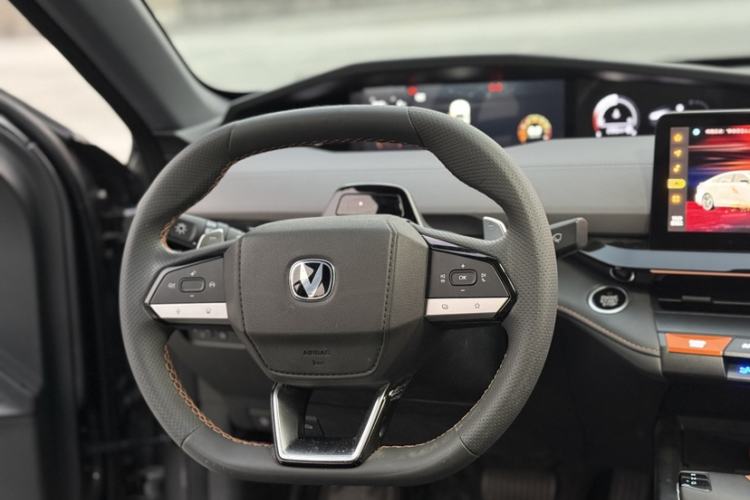 Used Changan UNI-V 2022 1.5T Prestige Version
