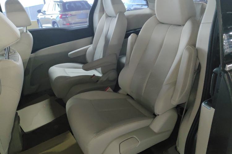 Used Buick GL8 2023 Land Executive Class Smart Enjoyment Model