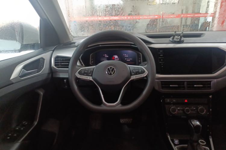 Used Volkswagen Tacqua 2021 200TSI DSG JoyConnect Edition