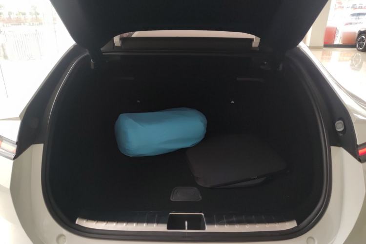 Used  12 2025 Ultra Extended-Range Edition