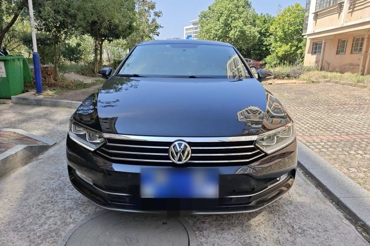 Used Volkswagen Magotan 2019 330TSI DSG Leading Edition China V Standard
