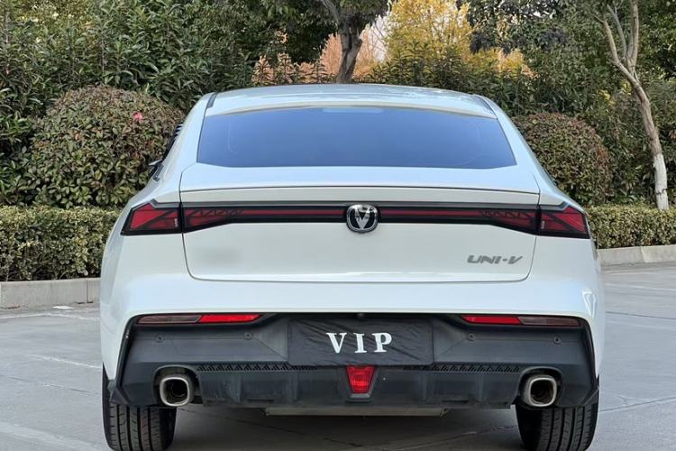 Used Changan UNI-V 2023 1.5T Prestige Model