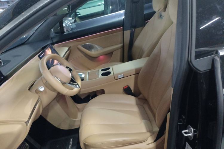 Used Hima Luxeed R7 2024 All-Electric 736 km Ultra
