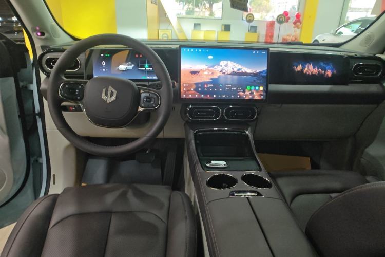 Used Leapmotor C11 2024 All-Electric 580 Luxury Edition
