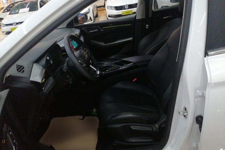 Used Roewe i5 2021 1.5L CVT Diamond Edition